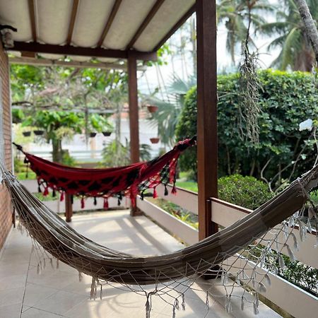 Casa agradável com piscina, a poucos passos da Praia Peruíbe Exterior foto