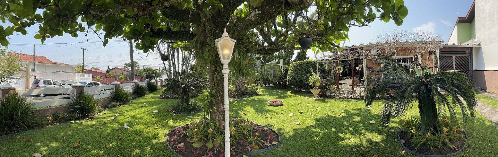 Casa agradável com piscina, a poucos passos da Praia Peruíbe Exterior foto